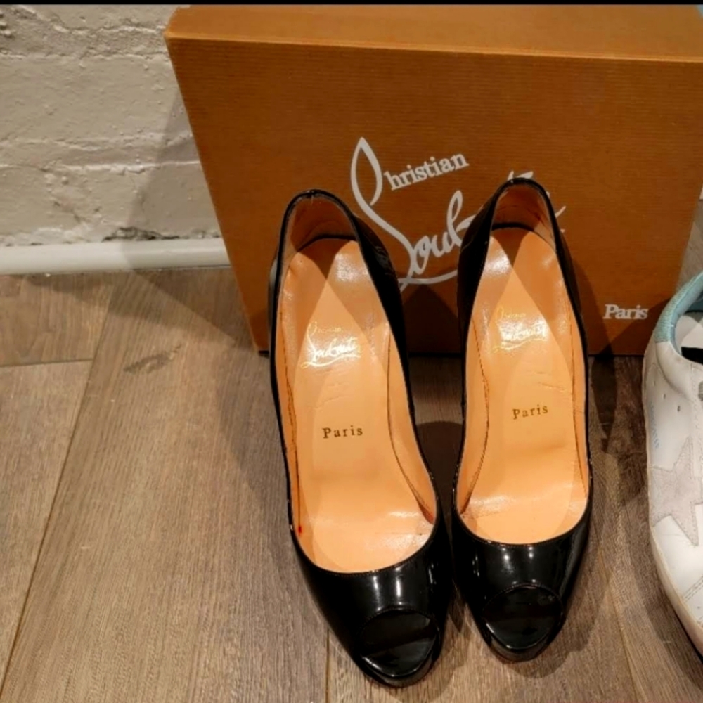 Christian Louboutin heels sz 39